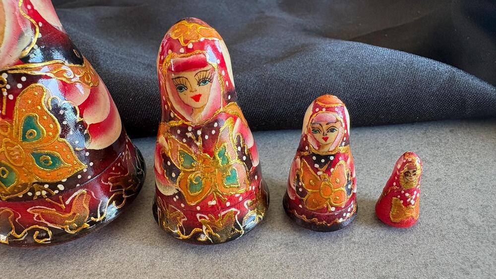 Signed Bell Form Matryoshka Nesting Dolls: 5-Piece Hand Painted Gold Set